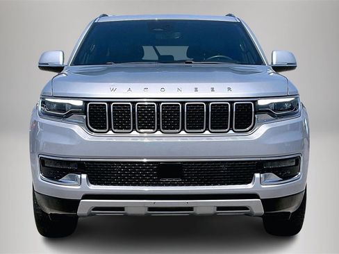 Used 2022 Jeep Wagoneer Series II image 3