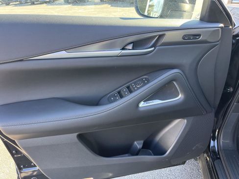 New 2026 INFINITI QX60 Luxe w/ Family Package image 10