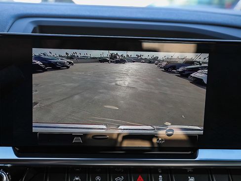 Used 2024 GMC Sierra 1500 Elevation image 23