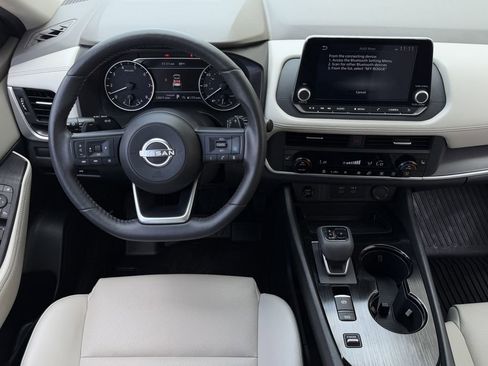Used 2024 Nissan Rogue SV w/ SV Premium Package FWD image 12