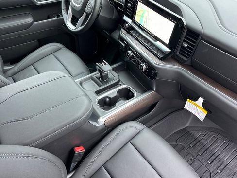 New 2026 GMC Sierra 1500 SLT w/ SLT Premium Package image 13