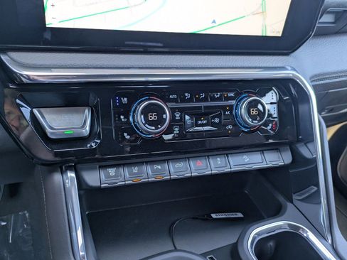 New 2025 GMC Sierra 2500 Denali w/ Denali Reserve Package image 20