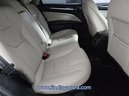 Used 2018 Ford Fusion Titanium image 15
