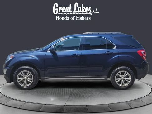 Used 2017 Chevrolet Equinox LT w/ Convenience Package FWD image 2