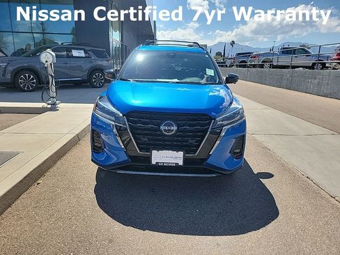 Used 2024 Nissan Kicks SR image 2