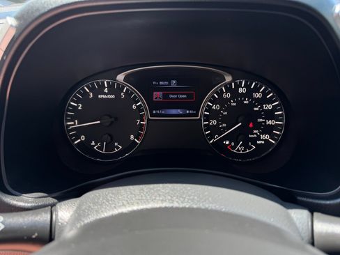 Used 2016 Nissan Pathfinder SL w/ SL Tech Package AWD/4WD image 39