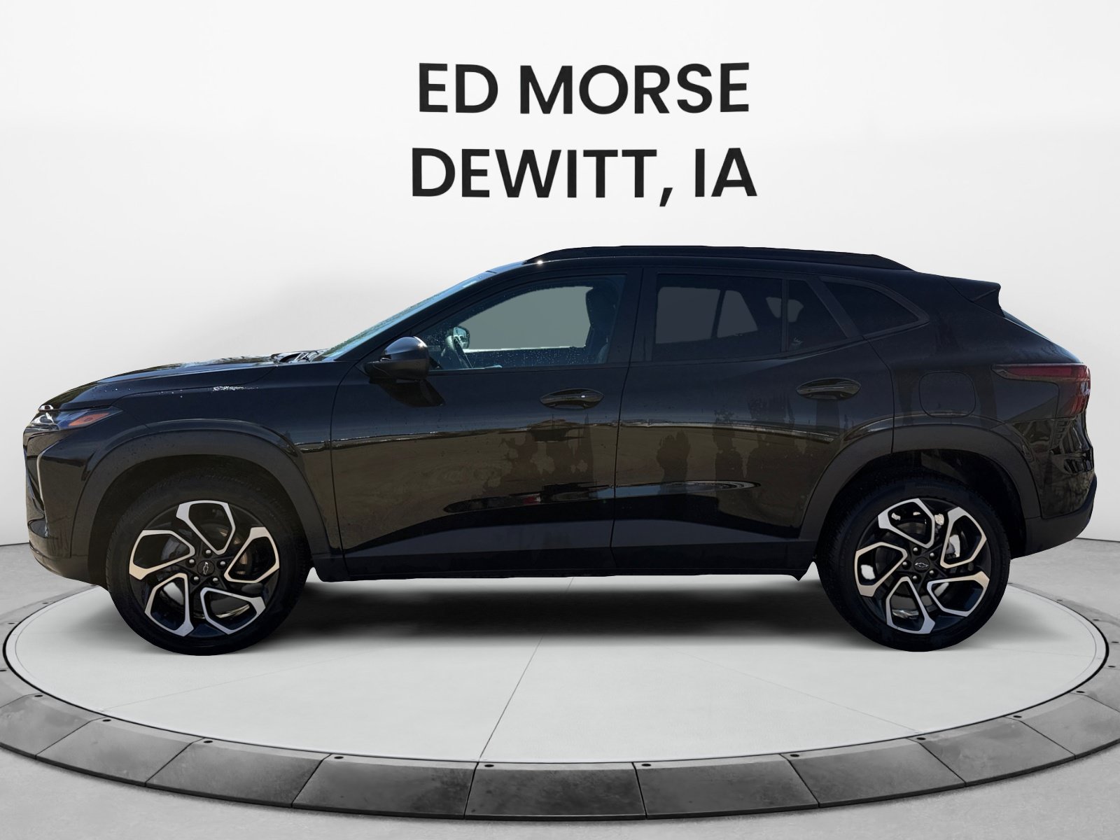 Used 2025 Chevrolet Trax RS w/ Driver Confidence Package FWD image 2