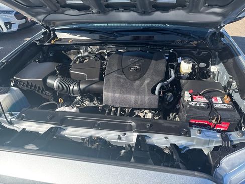 Used 2022 Toyota Tacoma TRD Sport image 42