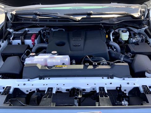 New 2026 Toyota Tundra Platinum AWD/4WD image 15