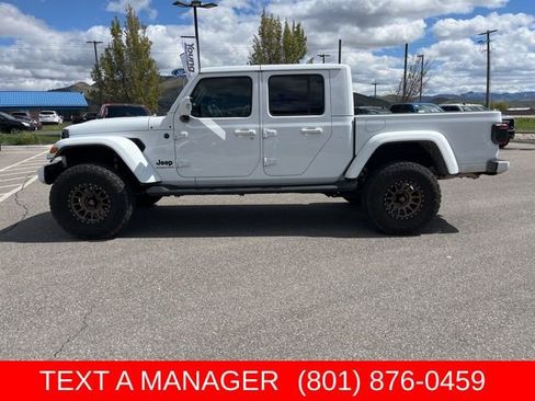 Used 2023 Jeep Gladiator Overland AWD/4WD image 7