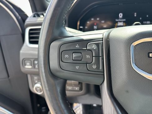 Used 2023 GMC Yukon XL Denali Ultimate AWD/4WD image 34