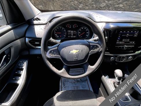 Used 2021 Chevrolet Traverse LS AWD/4WD image 5