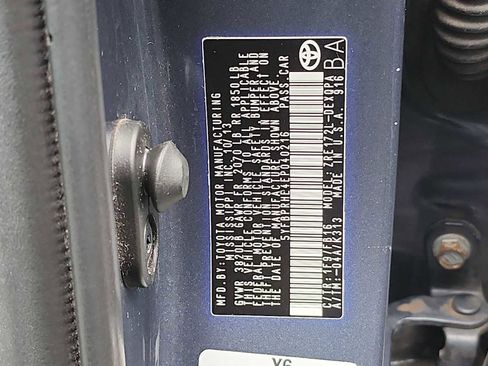 Used 2014 Toyota Corolla LE image 26