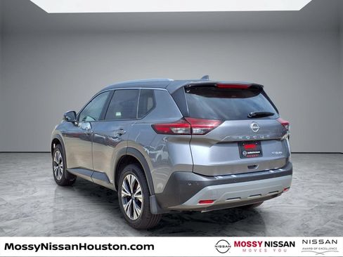 Used 2023 Nissan Rogue SV w/ SV Premium B Package AWD/4WD image 2
