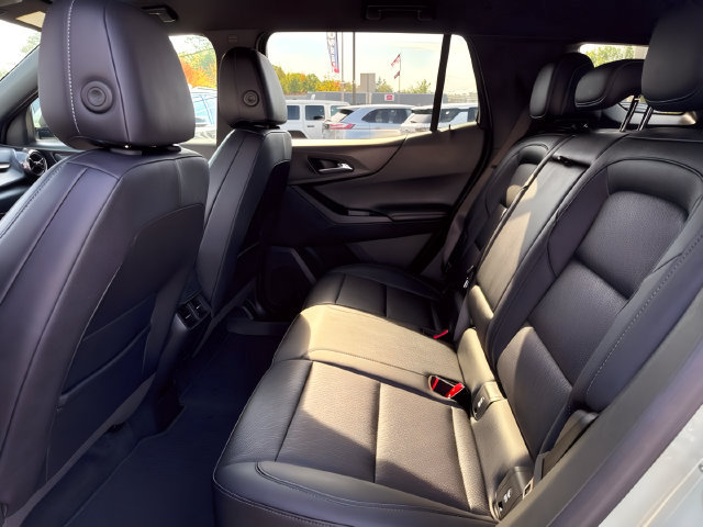 Used 2025 Chevrolet Equinox LT w/ Convenience Package II AWD/4WD image 19