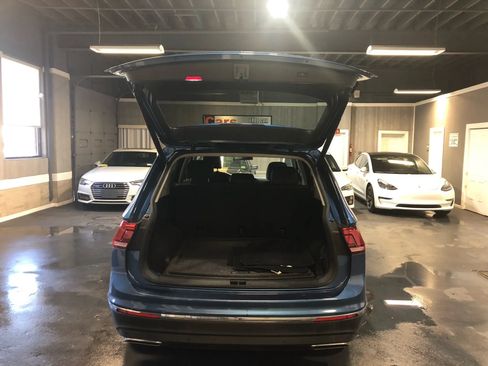 Used 2019 Volkswagen Tiguan SEL R-Line AWD/4WD image 22