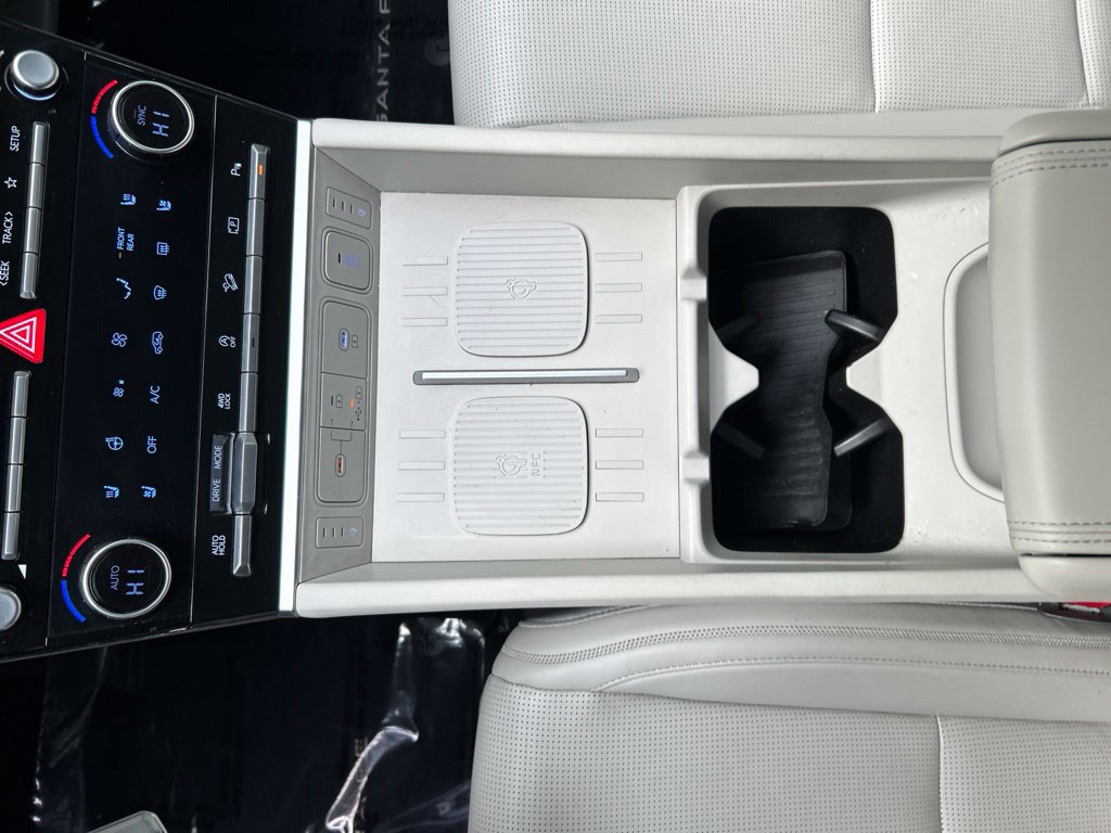 Used 2024 Hyundai Santa Fe Calligraphy AWD/4WD image 17