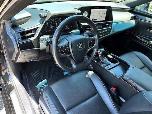 Used 2024 Lexus ES 350 w/ Premium Package FWD image 18