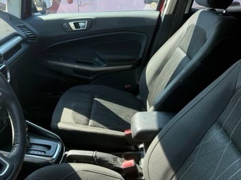 Used 2018 Ford EcoSport SE FWD image 8
