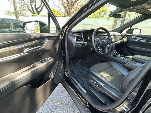 Used 2020 Cadillac XT5 Premium Luxury image 15