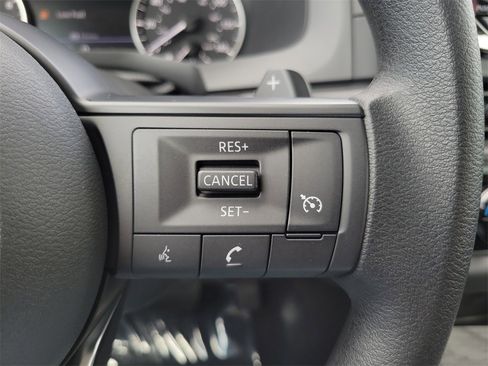 New 2025 Nissan Pathfinder S image 6