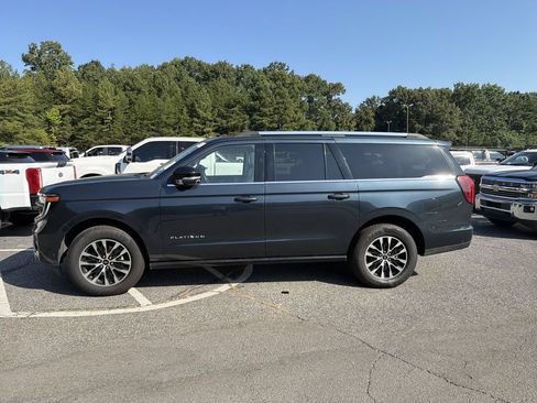 Used 2025 Ford Expedition Max Platinum AWD/4WD image 7