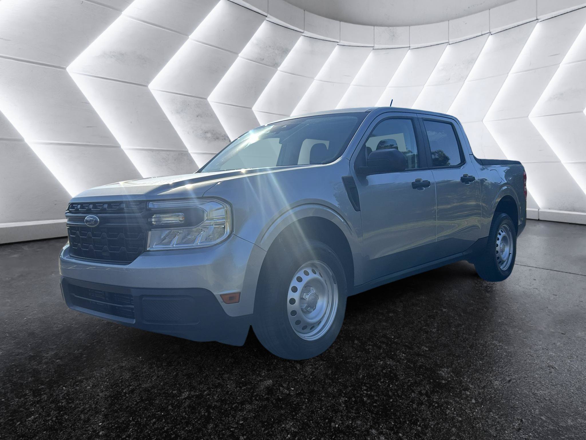 Used 2022 Ford Maverick XL FWD image 3