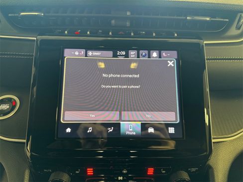 New 2025 Jeep Grand Cherokee L Laredo w/ Luxury Tech Group I image 19