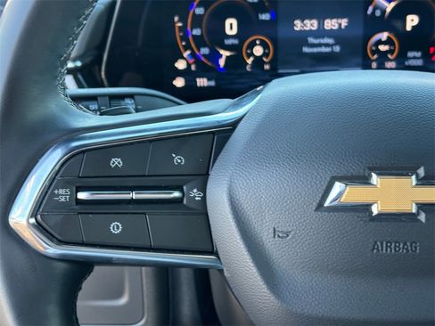 Used 2025 Chevrolet Suburban LS image 15