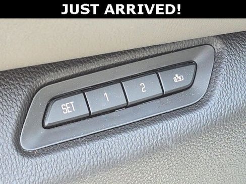 Used 2017 Cadillac Escalade Premium Luxury image 16