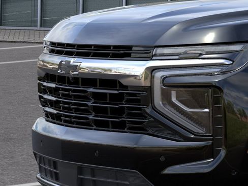 New 2026 Chevrolet Suburban LS w/ LPO, Dark Essentials Package AWD/4WD image 37