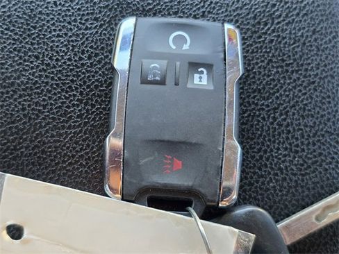 Used 2018 Chevrolet Colorado LT image 31