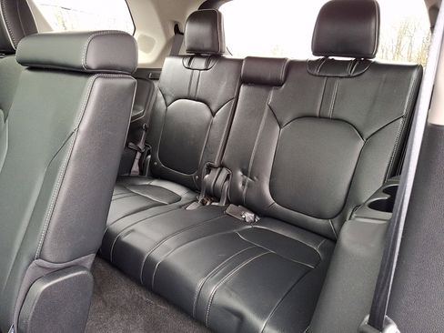 Used 2024 Honda Pilot Elite image 11