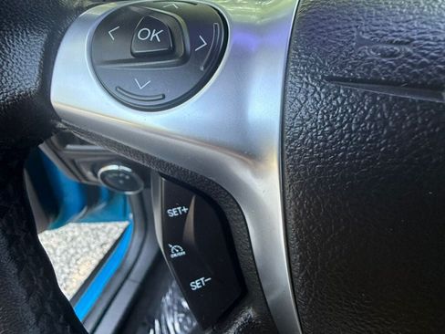 Used 2012 Ford Focus Titanium FWD image 28
