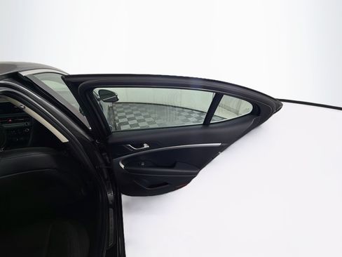 Used 2026 Genesis G70 2.5T RWD image 29