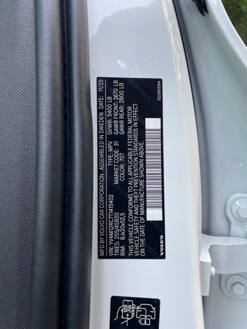 Certified 2026 Volvo XC60 B5 Plus AWD/4WD image 27
