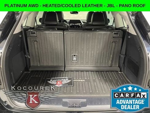 Used 2020 Toyota Highlander Platinum AWD/4WD image 25