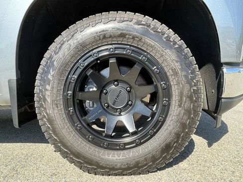 Used 2020 Chevrolet Silverado 1500 LT w/ All-Star Edition RWD image 33