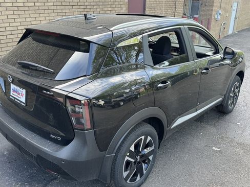 New 2026 Nissan Kicks SV w/ SV Premium Package AWD/4WD image 23
