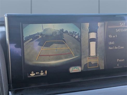 Used 2018 Lexus LX 570 4WD image 23