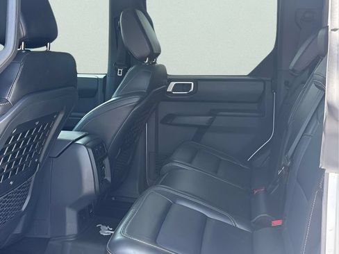 Used 2025 Ford Bronco Badlands AWD/4WD image 7