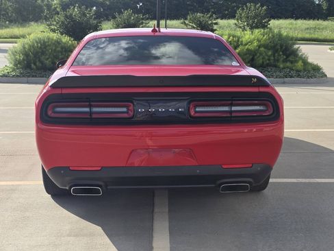 Used 2015 Dodge Challenger R/T Scat Pack RWD image 8