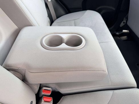 Used 2015 Honda CR-V LX image 29