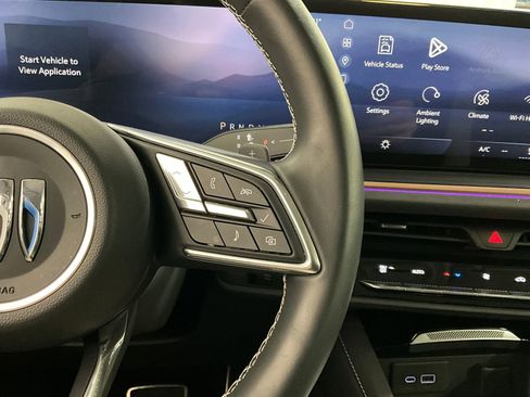 Used 2025 Buick Envision Sport Touring image 19