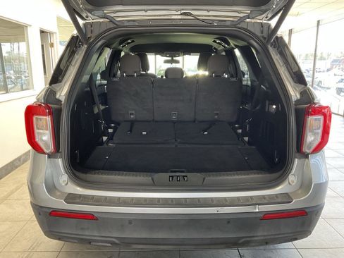 Used 2020 Ford Explorer XLT image 31
