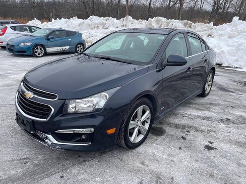 Used 2016 Chevrolet Cruze LT w/ Sun, Sound and Sport Package FWD image 1