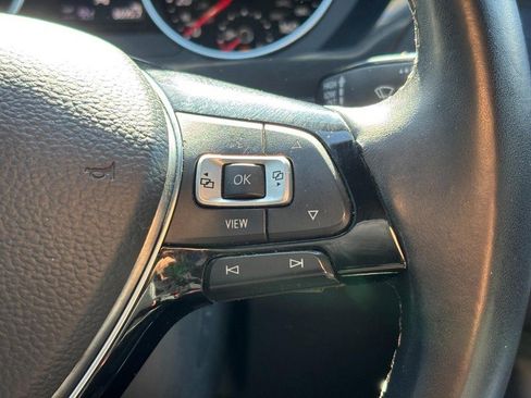 Used 2021 Volkswagen Tiguan SE R-Line image 18