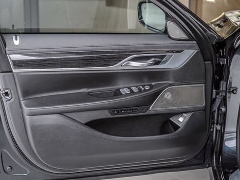 Used 2019 BMW 740i w/ M Sport Package RWD image 50