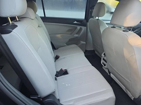 Used 2024 Volkswagen Tiguan SE R-Line FWD image 7