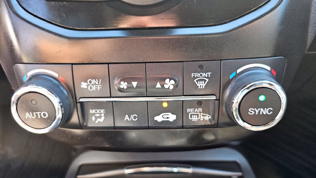 Used 2015 Acura RDX AWD image 35
